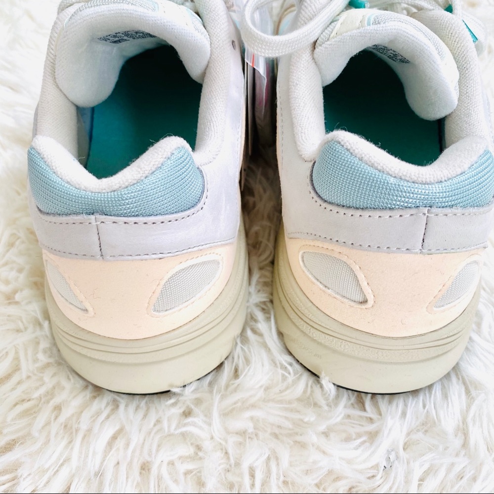 NWT NO BOX Adidas Yung-1 - Picture 3 of 5